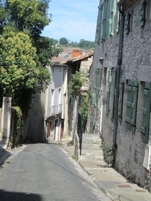 D'hôtes La Tour De Brazalem Nérac